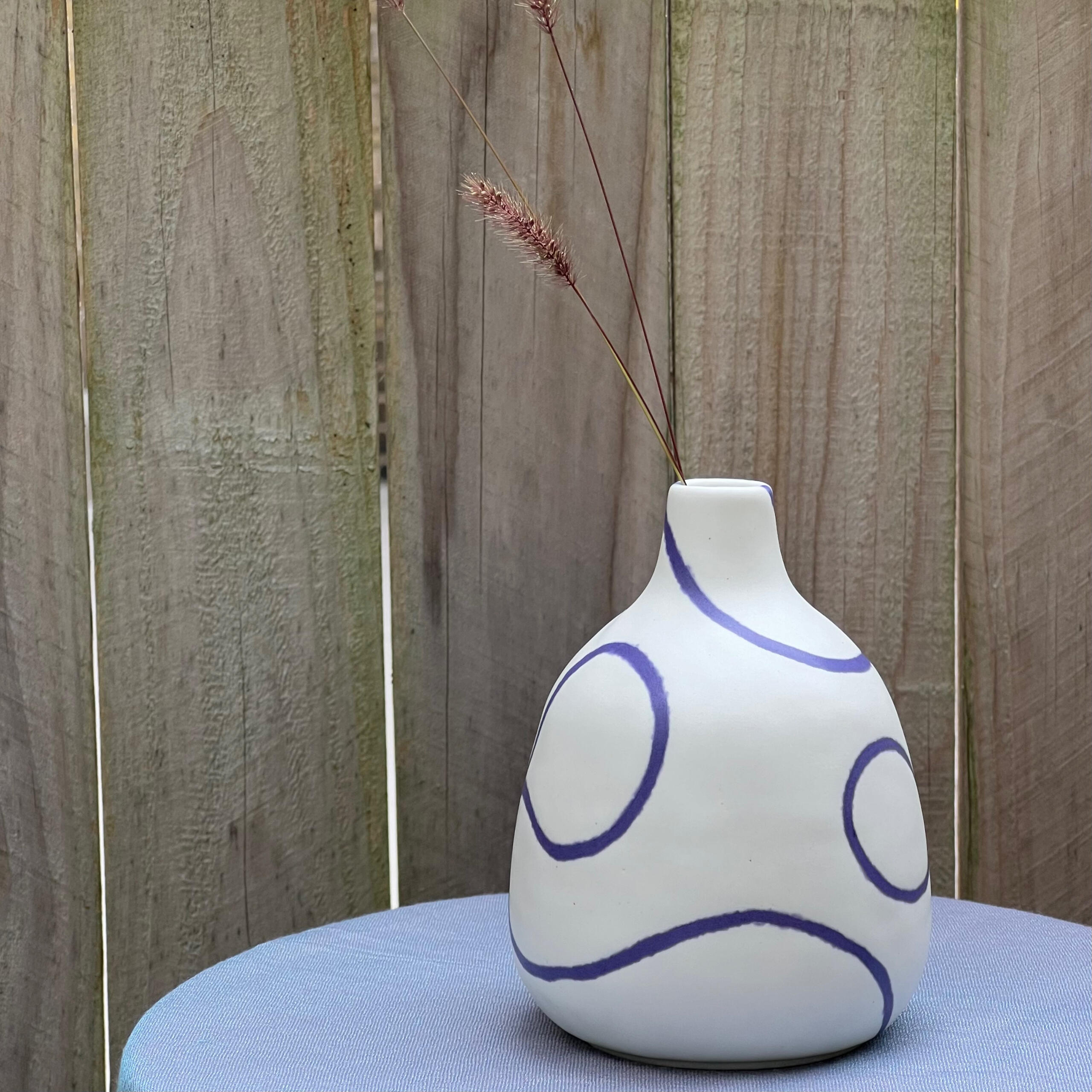 Porcelain Bud Vase (spring 2024)