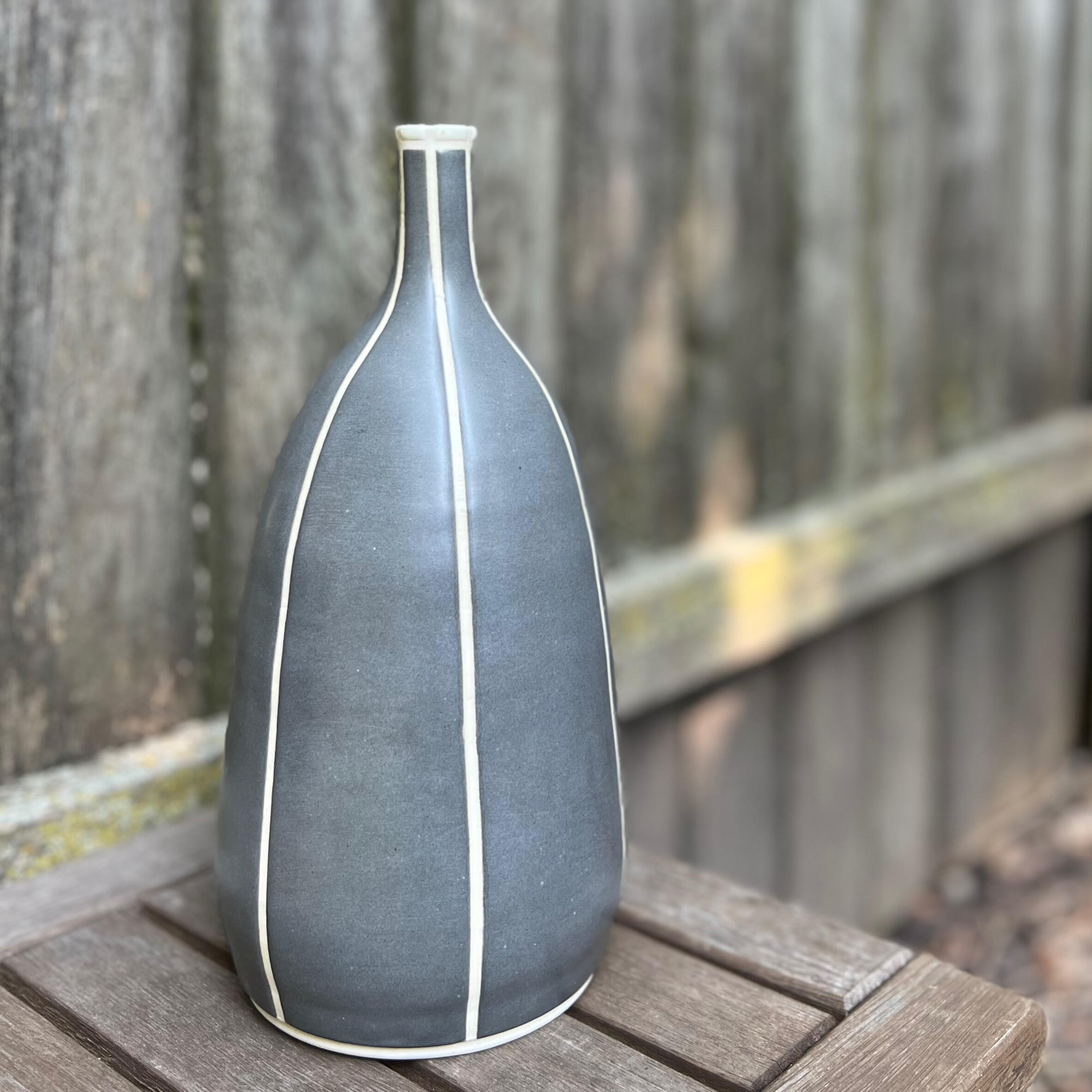 Porcelain Vase (spring 2024)